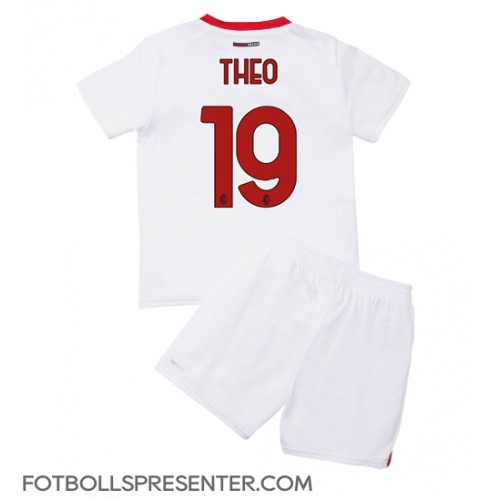 AC Milan Theo Hernandez #19 Bortatröja Barn 2022-23 Kortärmad (+ korta byxor)